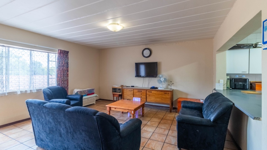 2 Bedroom Property for Sale in South Crest Gauteng