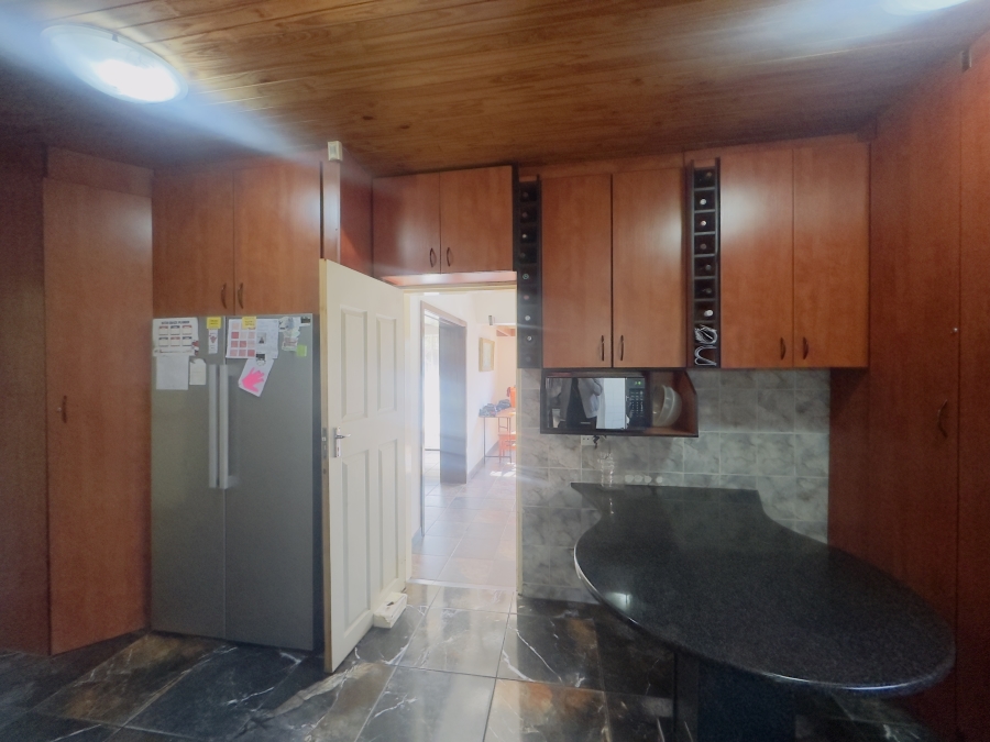 5 Bedroom Property for Sale in Lambton Gauteng