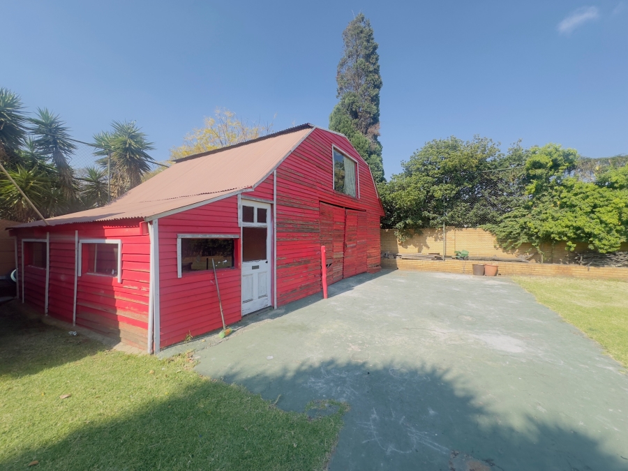 5 Bedroom Property for Sale in Lambton Gauteng