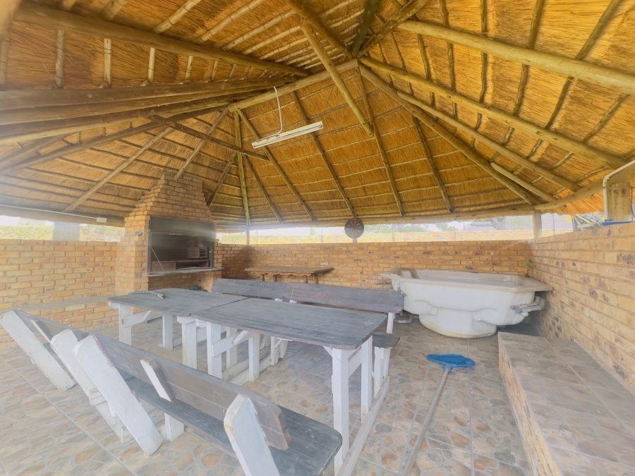 5 Bedroom Property for Sale in Lambton Gauteng