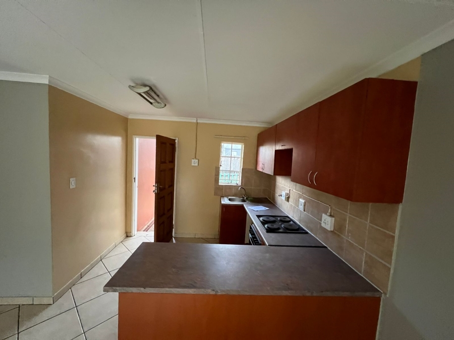 To Let 2 Bedroom Property for Rent in Illiondale Gauteng