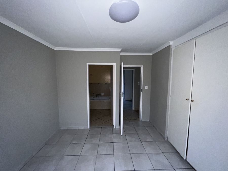 To Let 2 Bedroom Property for Rent in Illiondale Gauteng