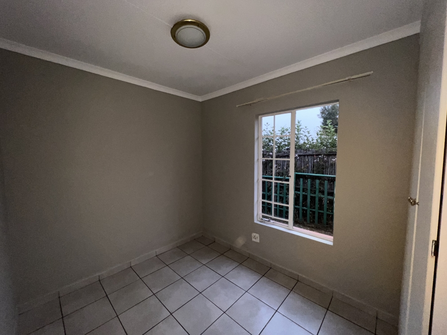 To Let 2 Bedroom Property for Rent in Illiondale Gauteng