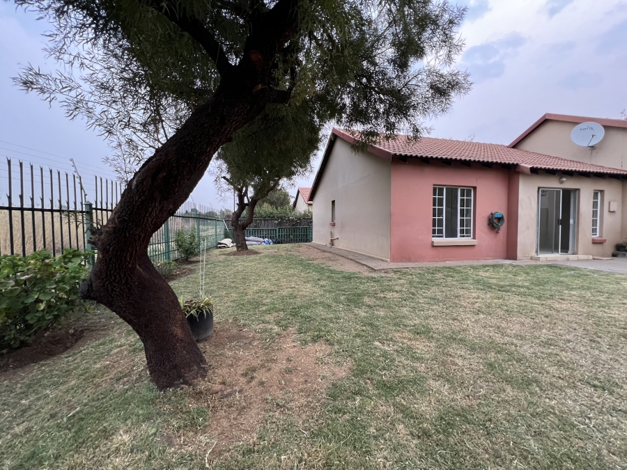 To Let 2 Bedroom Property for Rent in Illiondale Gauteng