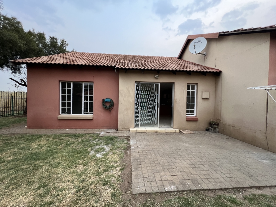 To Let 2 Bedroom Property for Rent in Illiondale Gauteng