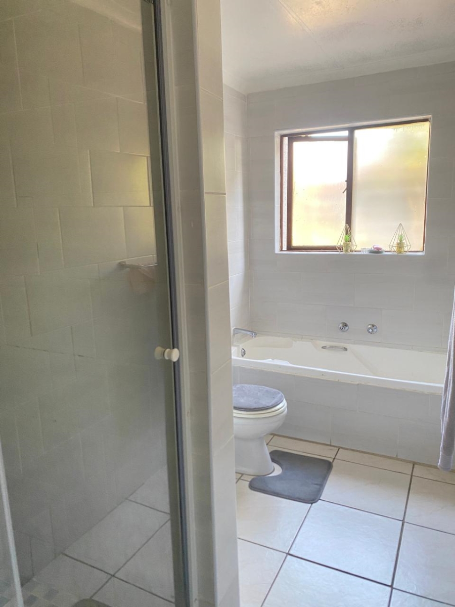 3 Bedroom Property for Sale in Sunninghill Gauteng