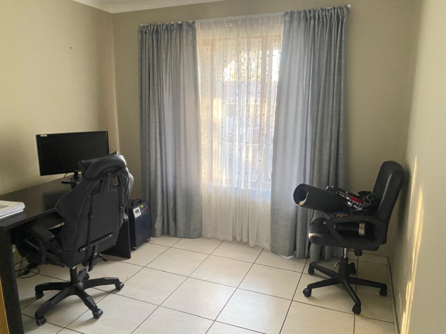 3 Bedroom Property for Sale in Sunninghill Gauteng