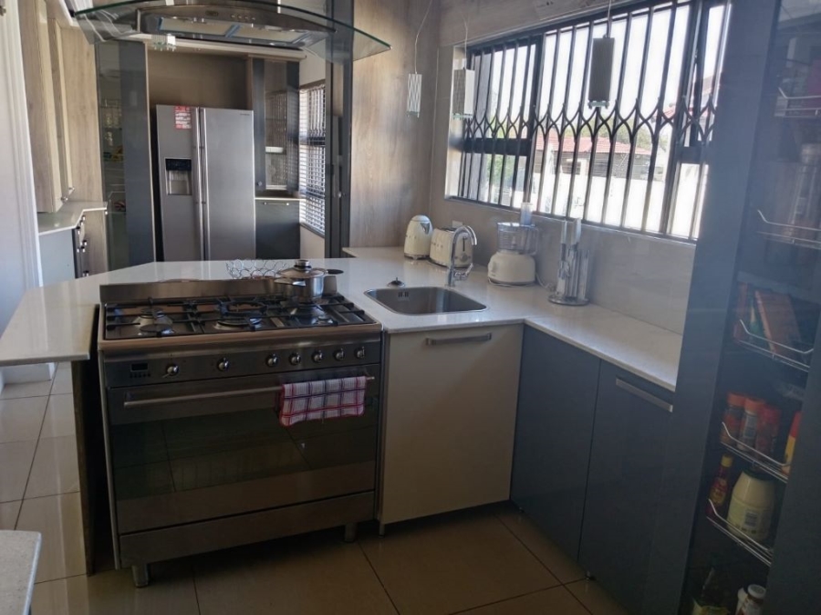 4 Bedroom Property for Sale in Brackenhurst Gauteng