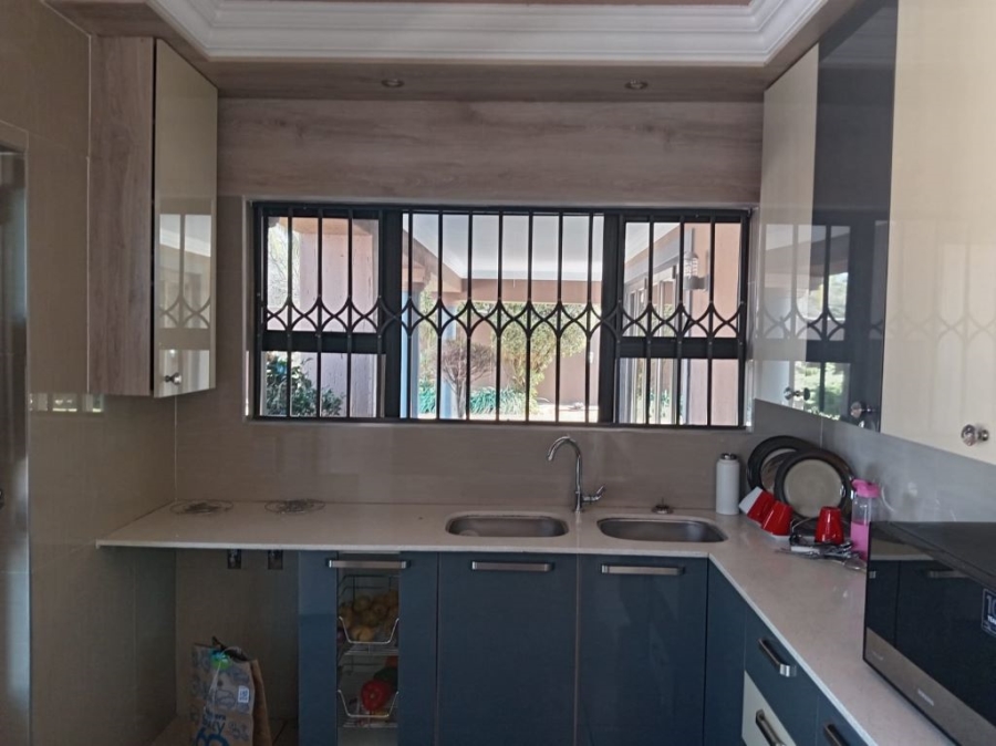 4 Bedroom Property for Sale in Brackenhurst Gauteng