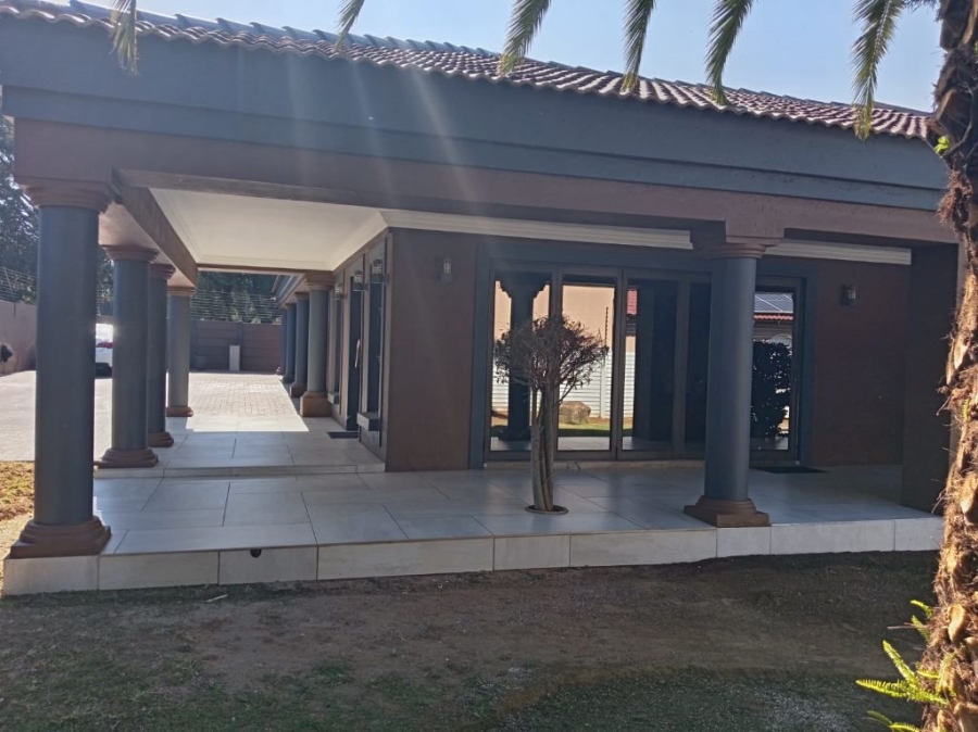 4 Bedroom Property for Sale in Brackenhurst Gauteng