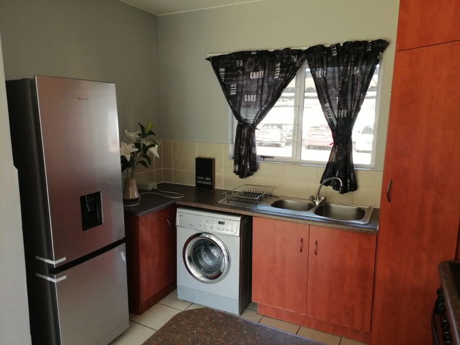 1 Bedroom Property for Sale in Sinoville Gauteng