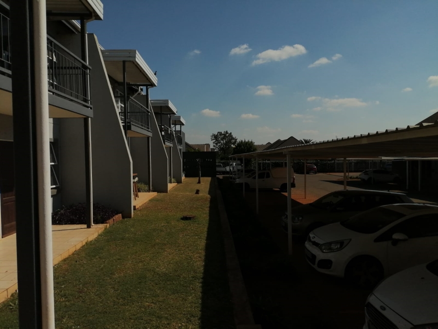 1 Bedroom Property for Sale in Sinoville Gauteng