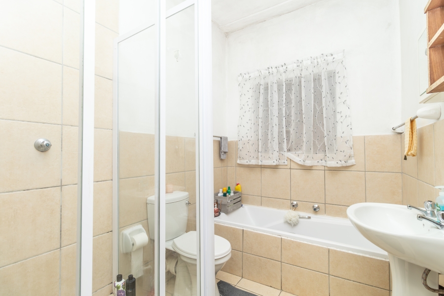 2 Bedroom Property for Sale in North Riding Gauteng