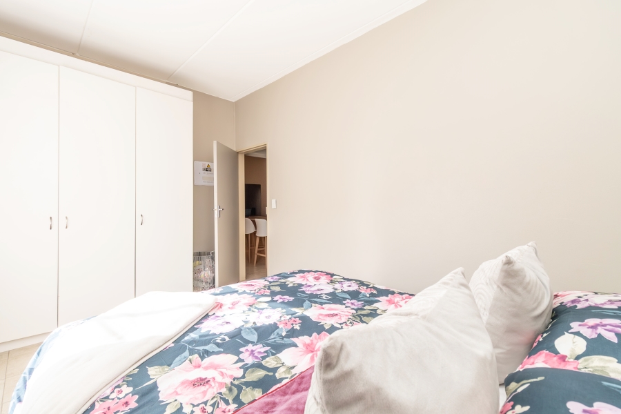 2 Bedroom Property for Sale in North Riding Gauteng