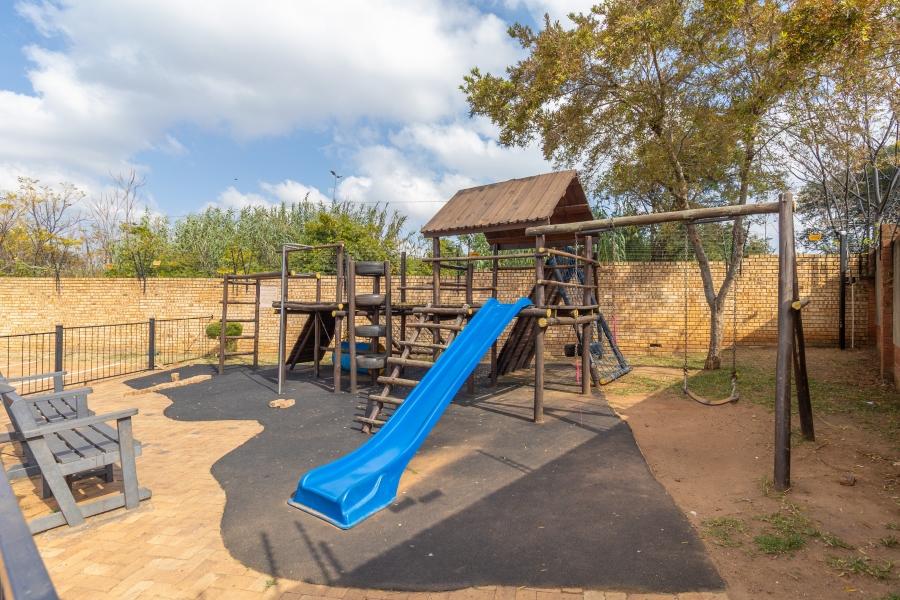2 Bedroom Property for Sale in North Riding Gauteng