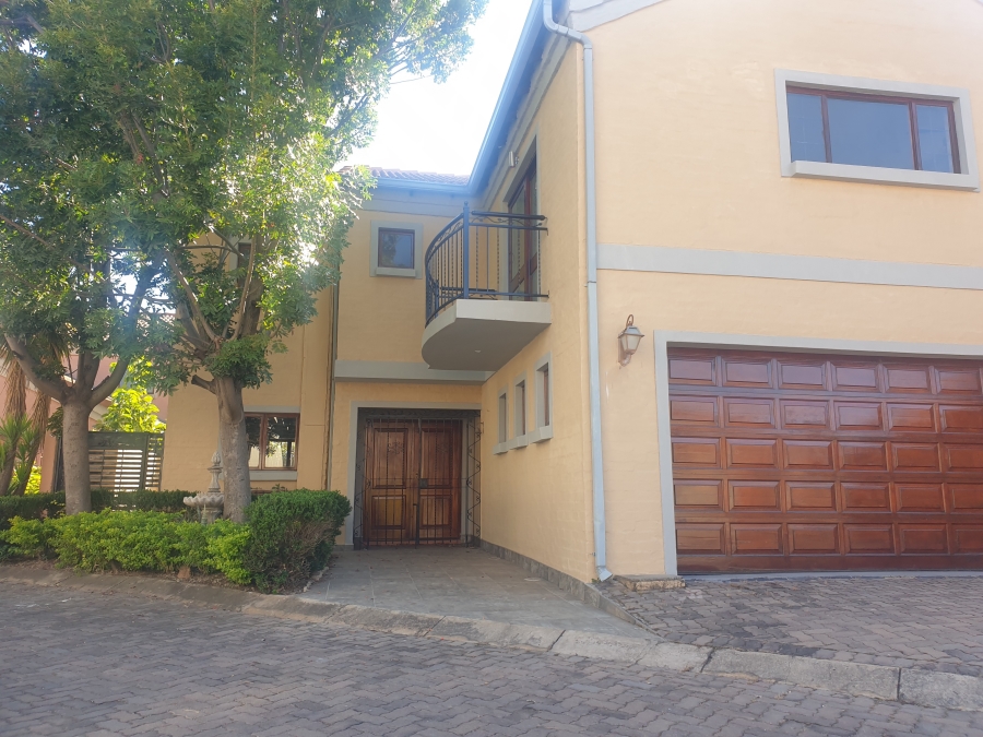To Let 3 Bedroom Property for Rent in Equestria Gauteng