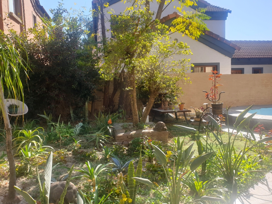 To Let 3 Bedroom Property for Rent in Equestria Gauteng