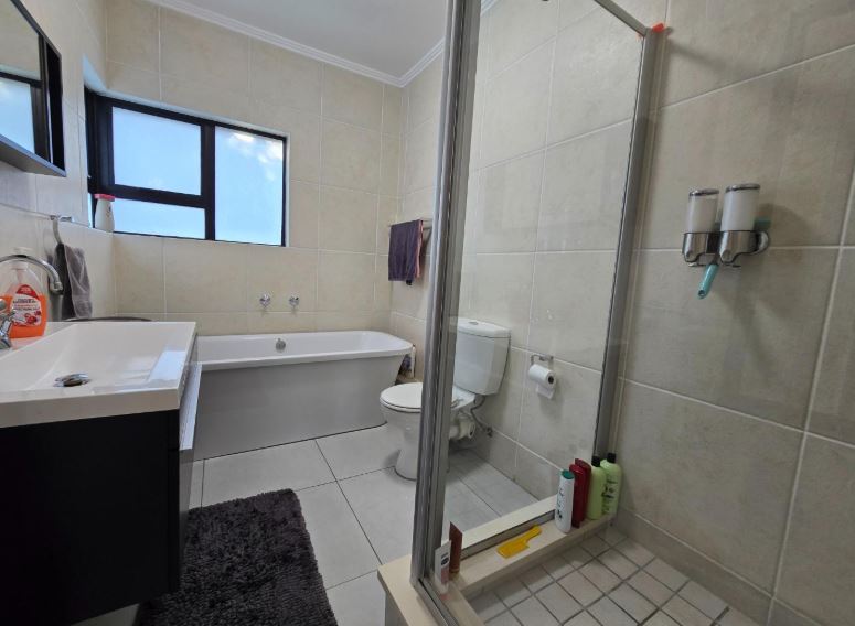 2 Bedroom Property for Sale in Bassonia Gauteng