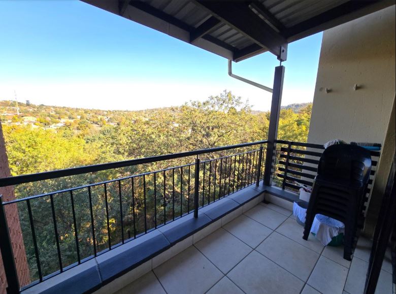 2 Bedroom Property for Sale in Bassonia Gauteng