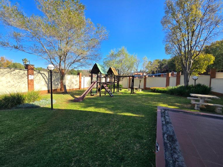 2 Bedroom Property for Sale in Bassonia Gauteng