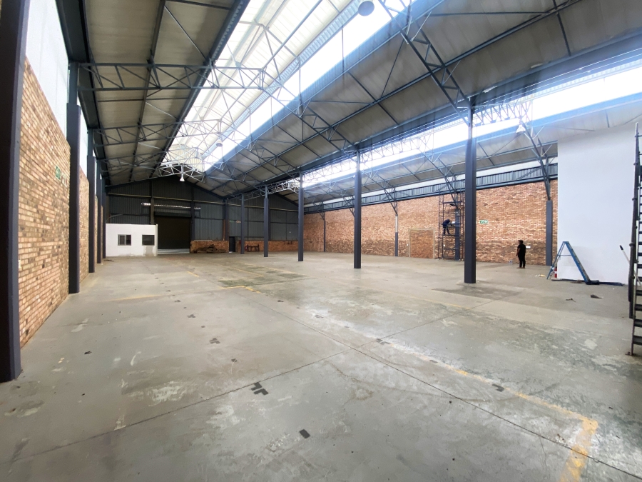 To Let commercial Property for Rent in Randjespark Gauteng