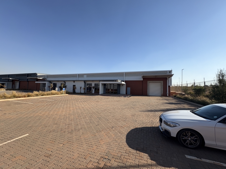 To Let commercial Property for Rent in Glen Marais Gauteng