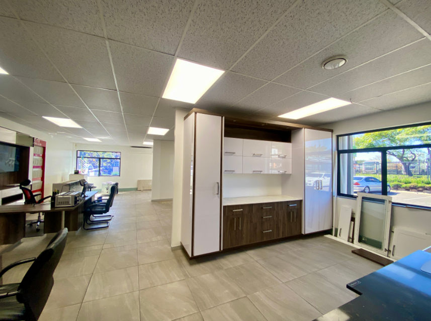 To Let commercial Property for Rent in Randjespark Gauteng
