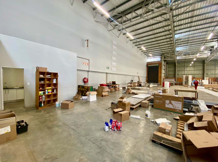 To Let commercial Property for Rent in Randjespark Gauteng