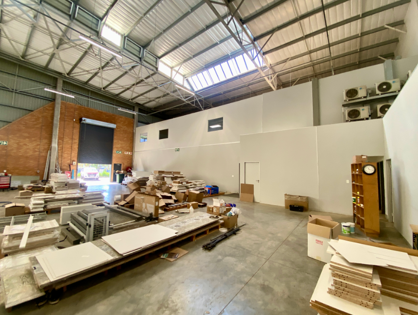 To Let commercial Property for Rent in Randjespark Gauteng