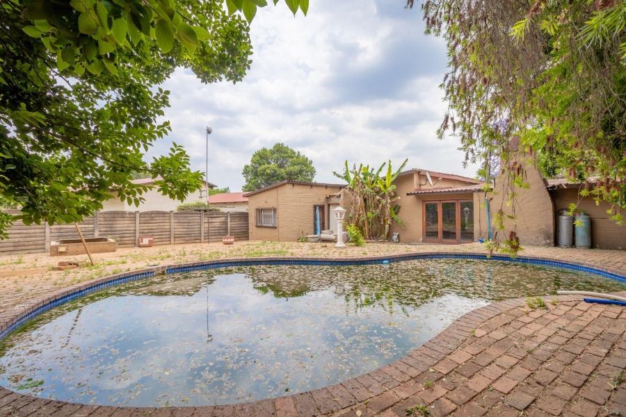 4 Bedroom Property for Sale in Rensburg Gauteng