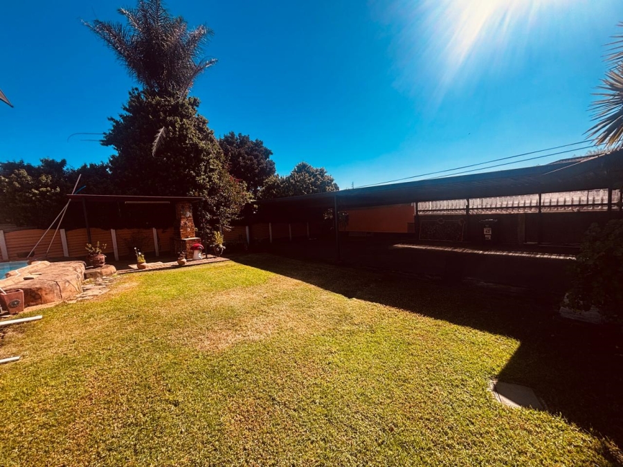 3 Bedroom Property for Sale in Wentworth Park Gauteng