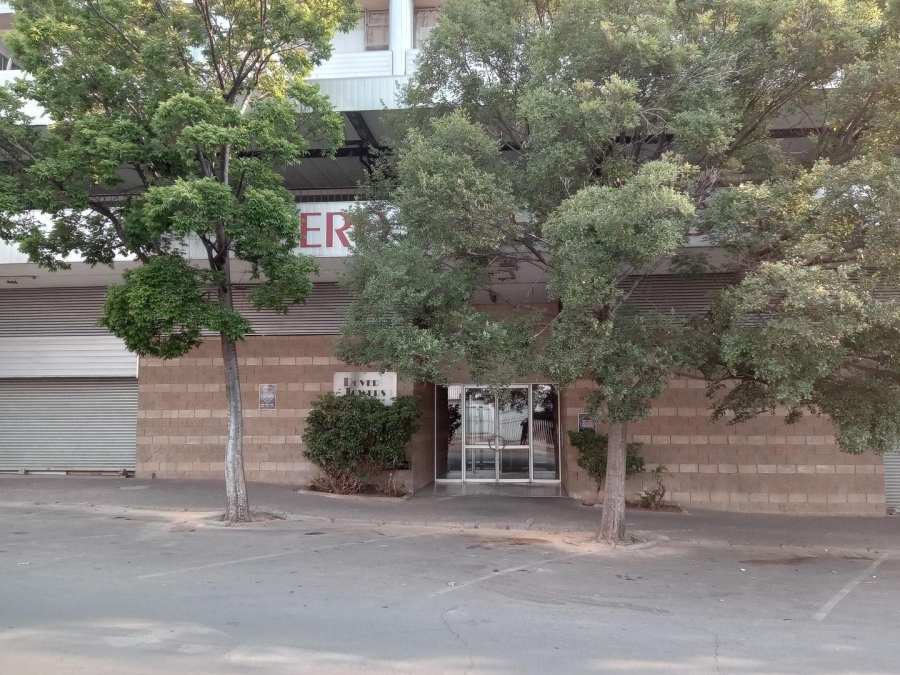 1 Bedroom Property for Sale in Ferndale Gauteng
