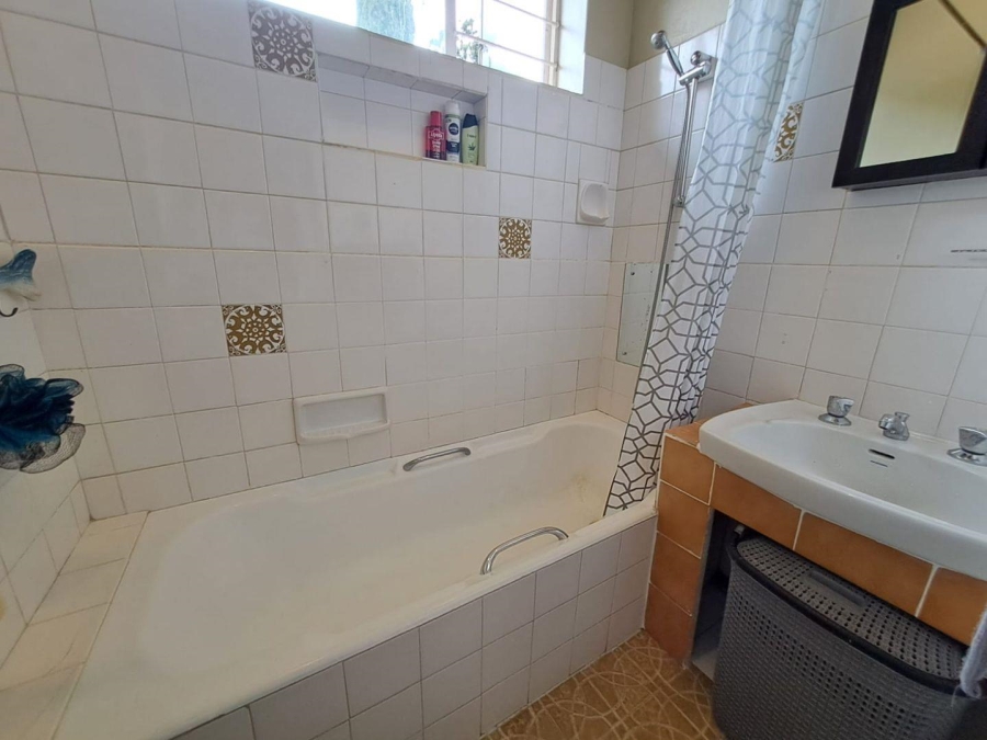 4 Bedroom Property for Sale in Northcliff Gauteng