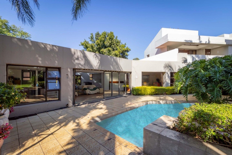 5 Bedroom Property for Sale in Fairland Gauteng