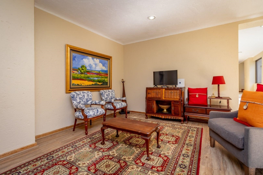 5 Bedroom Property for Sale in Fairland Gauteng