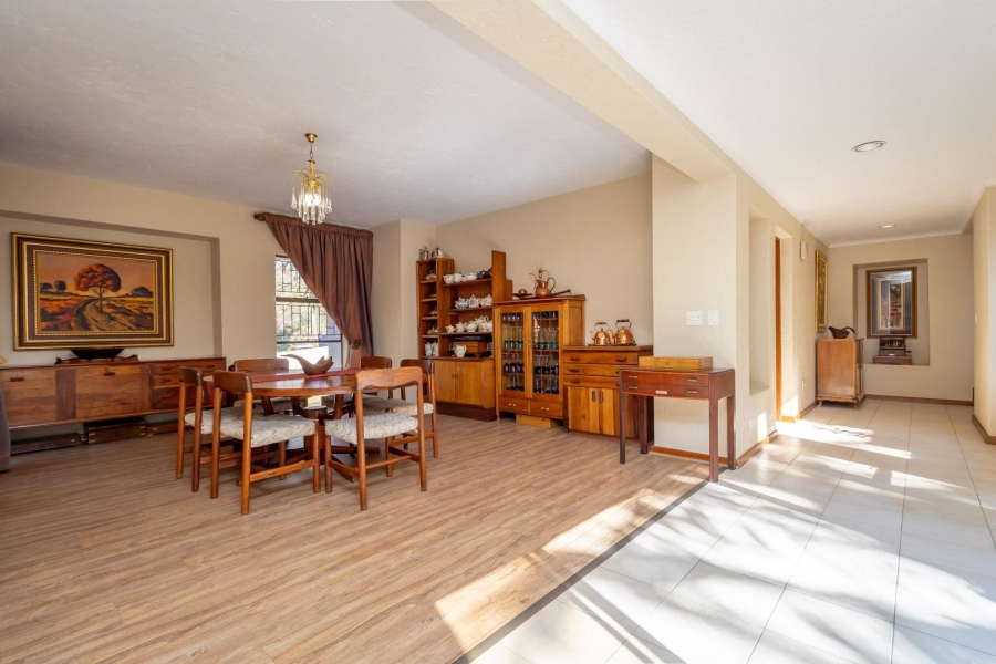 5 Bedroom Property for Sale in Fairland Gauteng