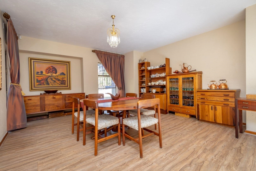 5 Bedroom Property for Sale in Fairland Gauteng