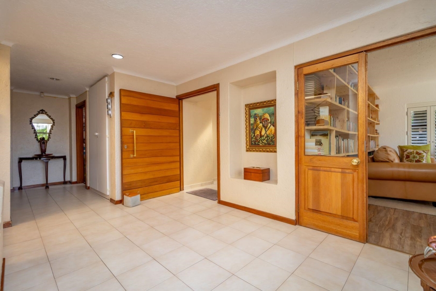 5 Bedroom Property for Sale in Fairland Gauteng
