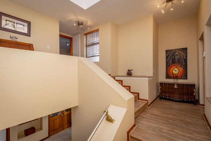 5 Bedroom Property for Sale in Fairland Gauteng