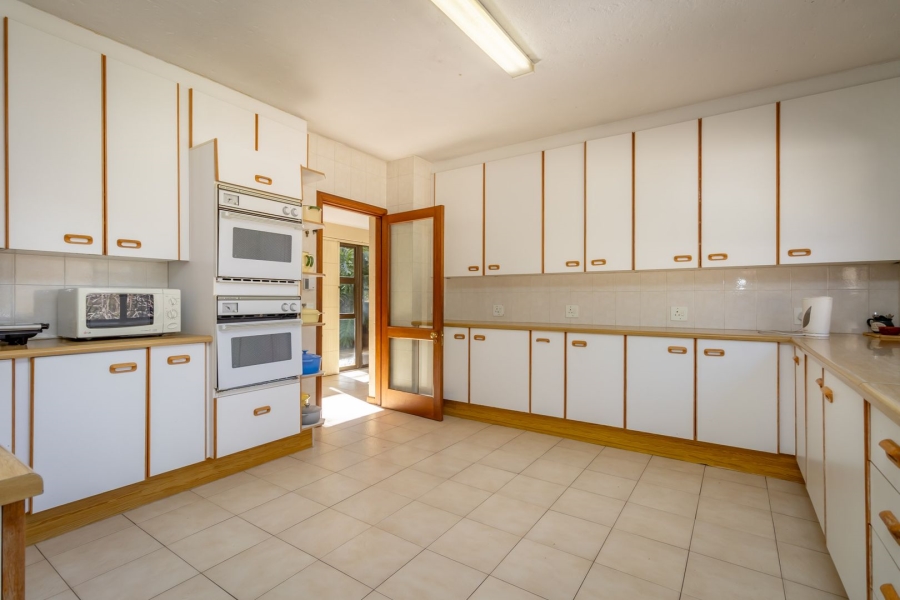 5 Bedroom Property for Sale in Fairland Gauteng