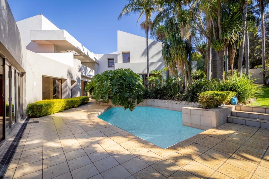 5 Bedroom Property for Sale in Fairland Gauteng