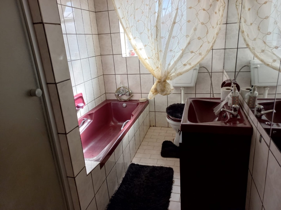 3 Bedroom Property for Sale in Randgate Gauteng