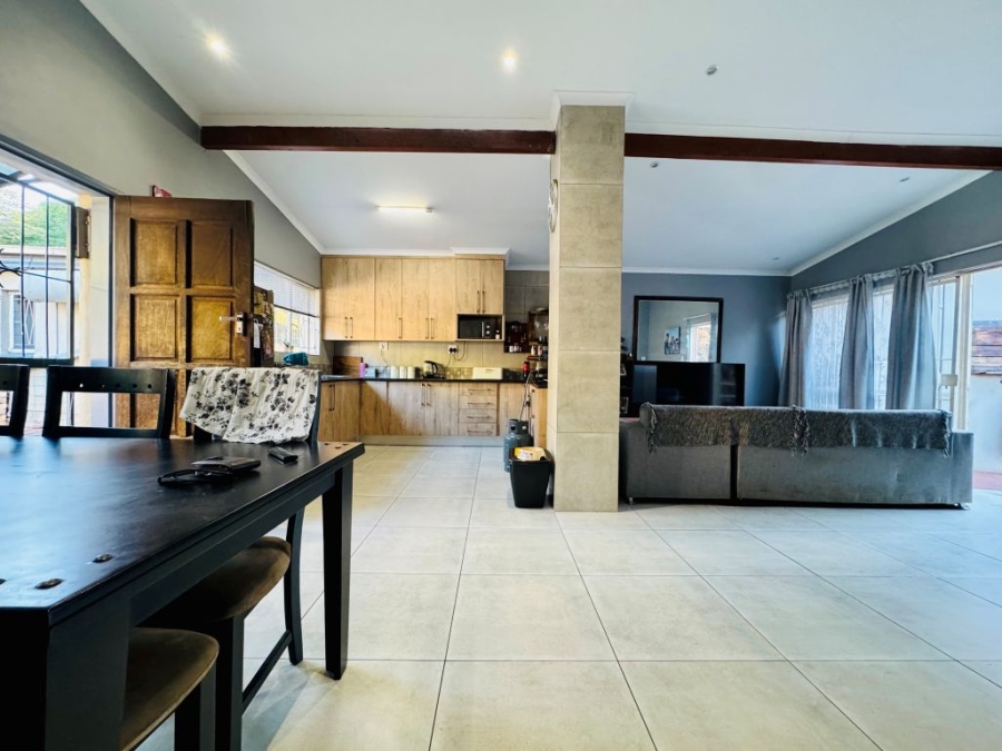 4 Bedroom Property for Sale in Sinoville Gauteng