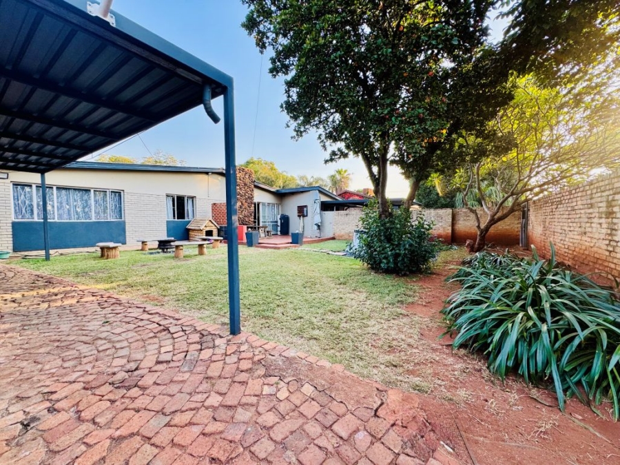 4 Bedroom Property for Sale in Sinoville Gauteng