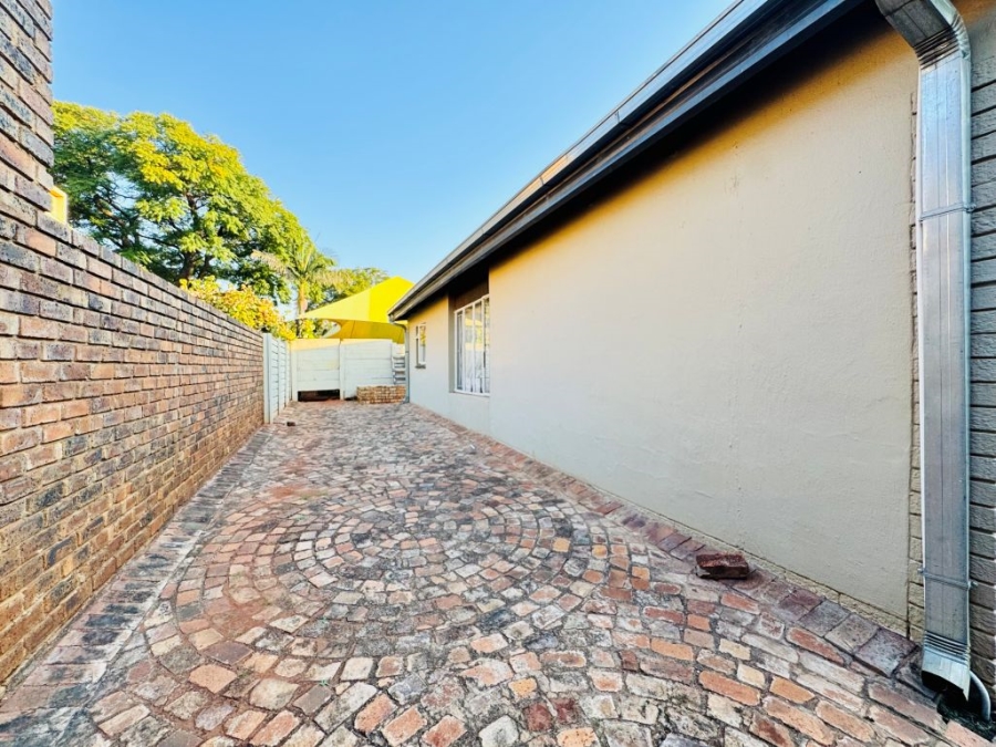 4 Bedroom Property for Sale in Sinoville Gauteng