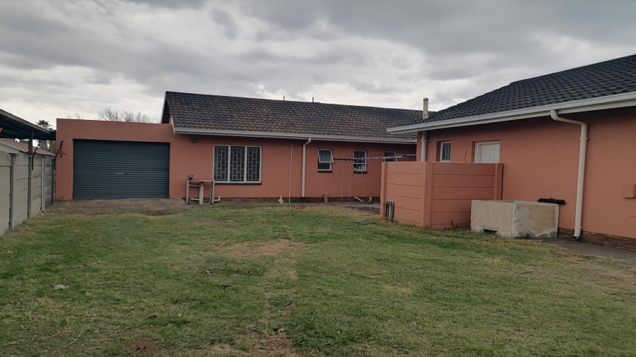 4 Bedroom Property for Sale in Vanderbijlpark SE 6 Gauteng