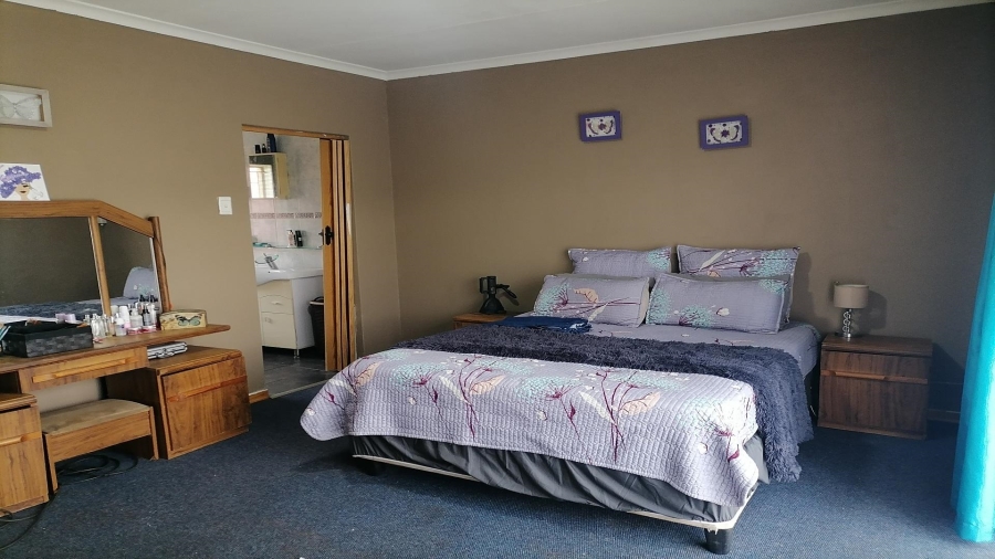 4 Bedroom Property for Sale in Vanderbijlpark SE 6 Gauteng