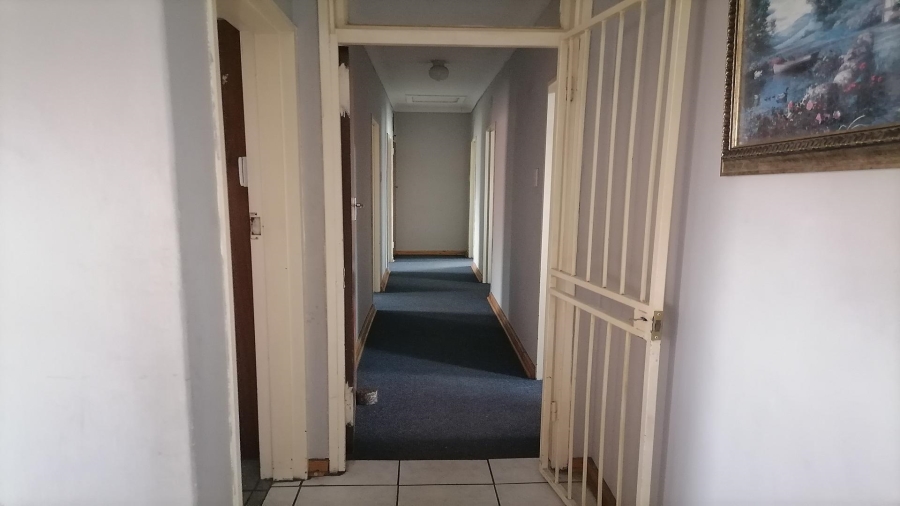 4 Bedroom Property for Sale in Vanderbijlpark SE 6 Gauteng