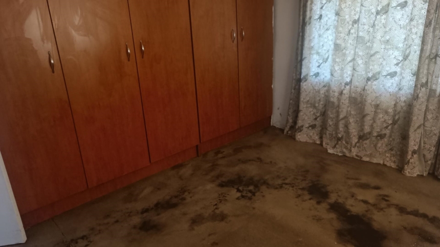 5 Bedroom Property for Sale in Mullerstuine Gauteng
