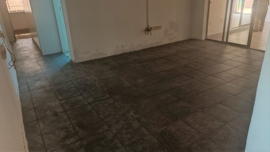 5 Bedroom Property for Sale in Mullerstuine Gauteng